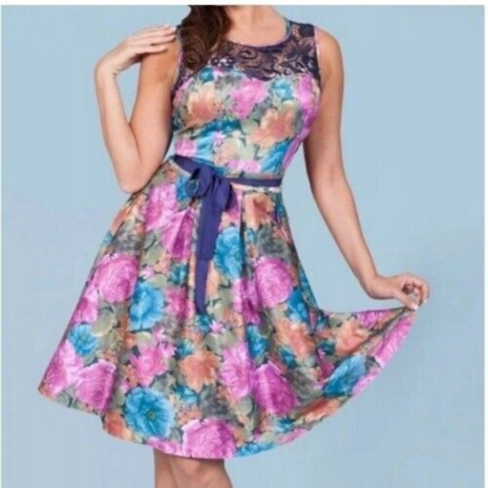 NEW Tatyana Bettie Page PinUp Fit & Flare Crochet Floral Satin Dress Large Retro